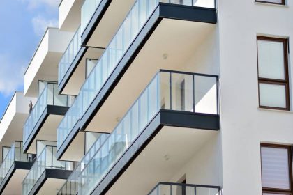 A,Fragment,Of,Modern,Architecture,,Walls,And,Glass.,Detail,Of HOA disputes
