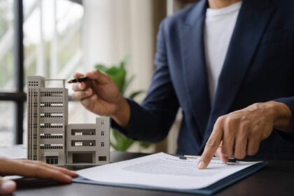 Considering,Buying,A,Home,,Investing,In,Real,Estate.,Broker,Signs HOA Lawyers in Los Gatos