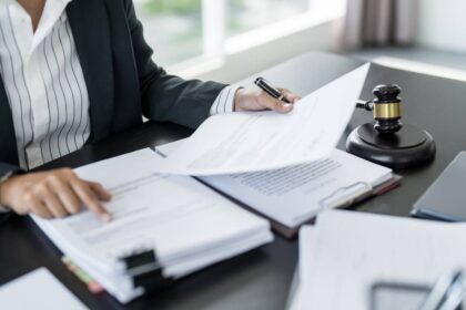 Lawyer,Businessman,Working,With,Lawbook,In,Office,Or,Courtroom,Legal HOA Lawyer Santa Clara County